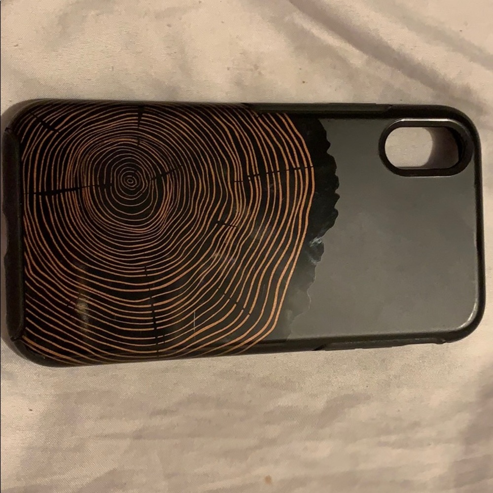 iPhone XR pink and black otter box phone case